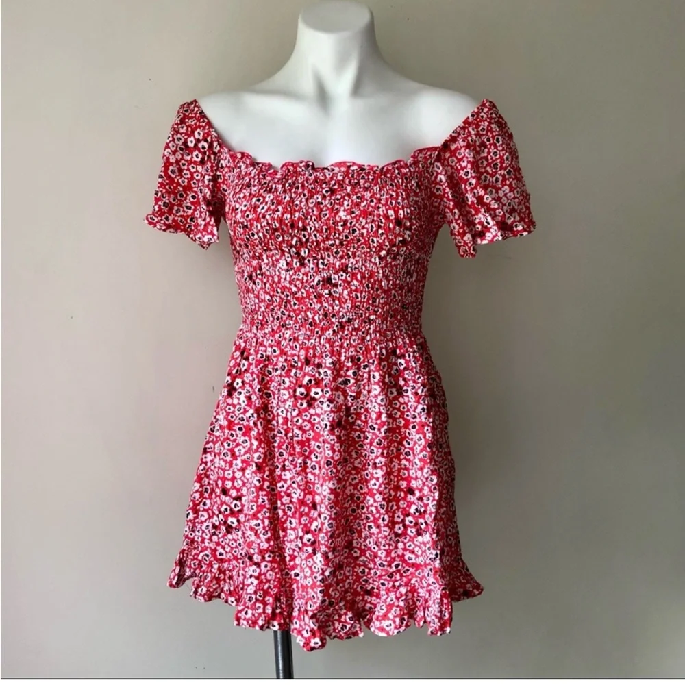 Tiare Hawaii Hendrix Red Floral Smocked Mini Dress NWT - Picture 4 of 10